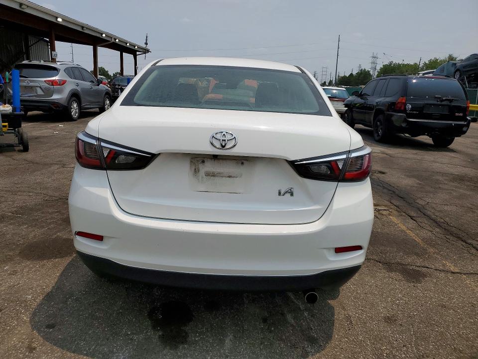Продажа на аукционе авто 2017 Toyota Yaris Ia, vin: 3MYDLBYV6HY172752, номер лота: 58471056