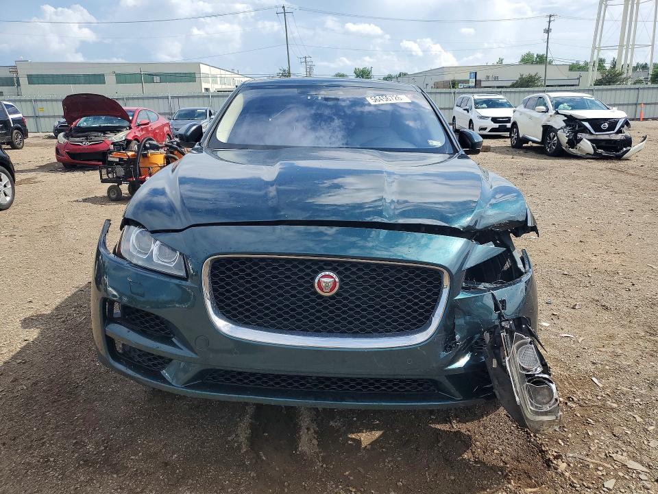 56456726 :رقم المزاد ، SADCJ2FX2JA320236 vin ، 2018 Jaguar F-pace مزاد بيع