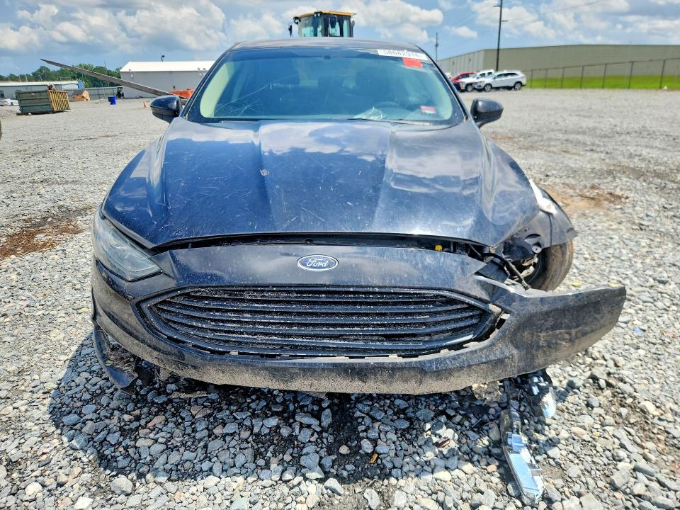 58682916 :رقم المزاد ، 3FA6P0H77JR179314 vin ، 2018 Ford Fusion مزاد بيع