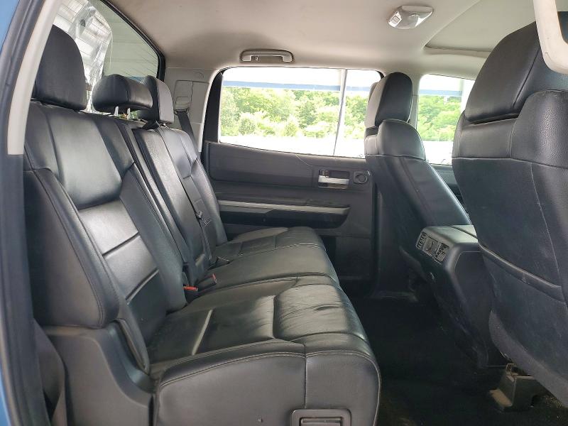 55306746 :رقم المزاد ، 5TFHW5F19JX714894 vin ، 2018 Toyota Tundra مزاد بيع