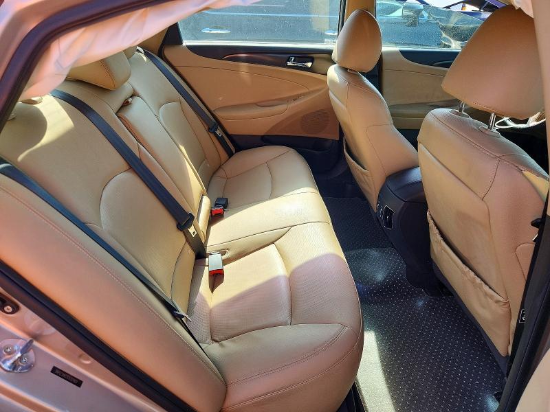 56105206 :رقم المزاد ، 5NPEC4AC1CH321601 vin ، 2012 Hyundai Sonata مزاد بيع