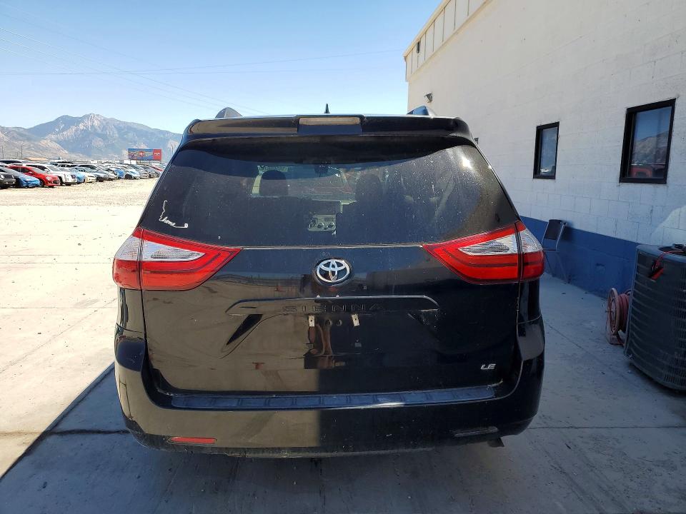 Продаж на аукціоні авто 2018 Toyota Sienna, vin: 5TDKZ3DC2JS917797, номер лоту: 56509676