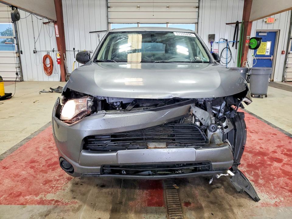 Продажа на аукционе авто 2014 Mitsubishi Outlander, vin: JA4AD2A3XEZ003482, номер лота: 57995296
