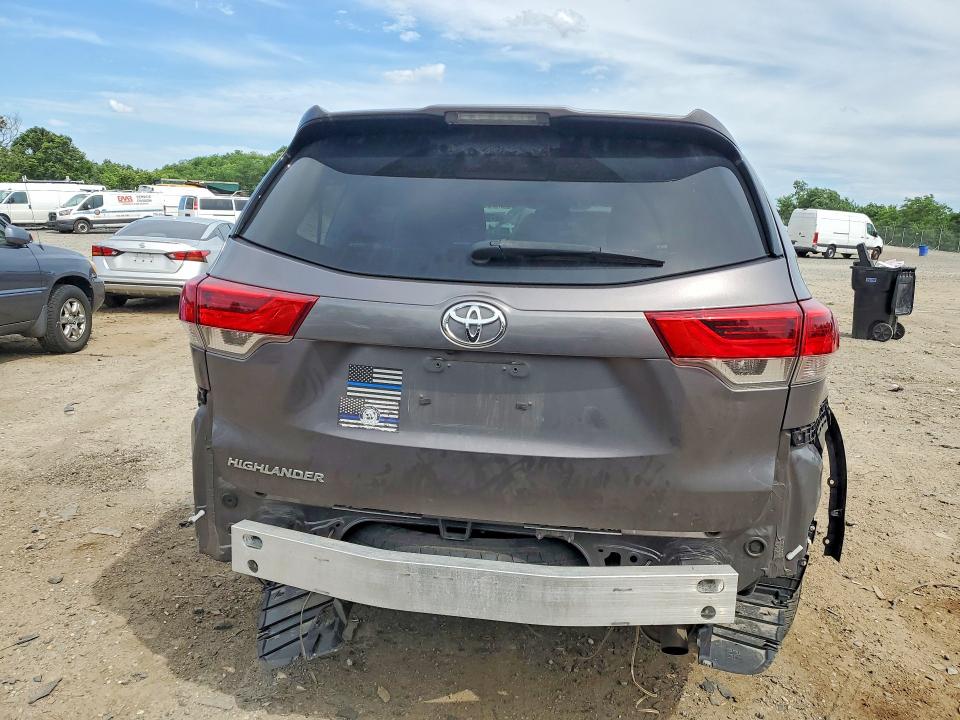 Продажа на аукционе авто 2019 Toyota Highlander, vin: 5TDZARFH9KS056945, номер лота: 57973286