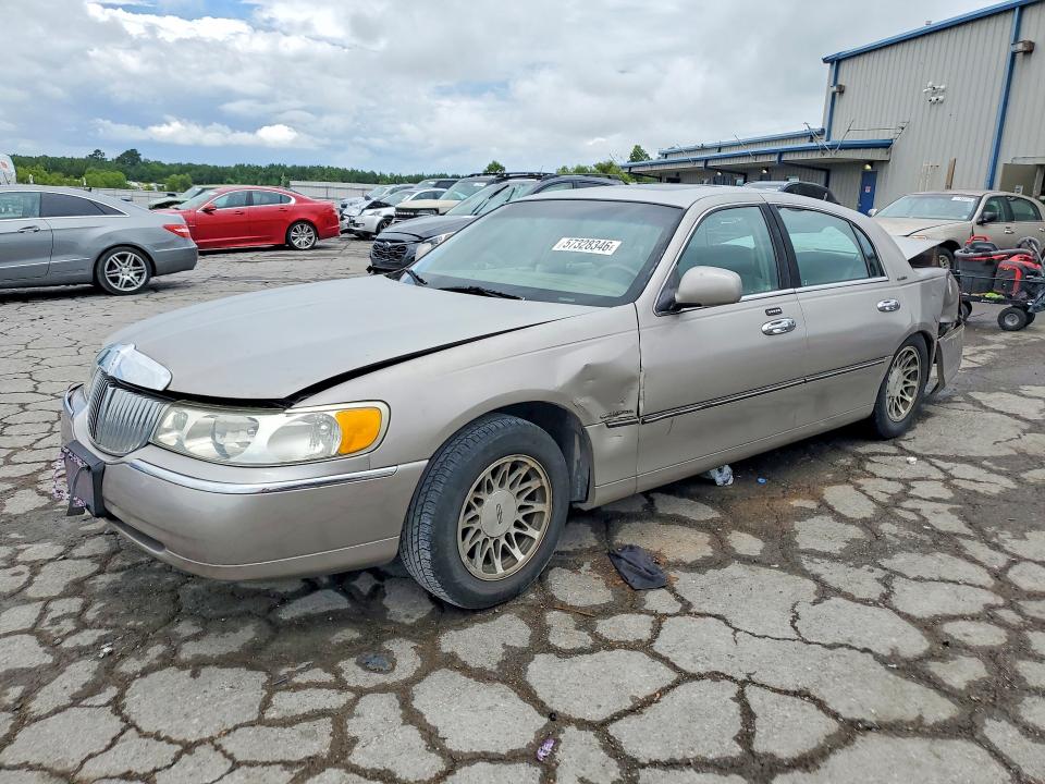 Aukcja sprzedaży 2002 Lincoln Town Car, vin: 1LNHM82W42Y611866, numer aukcji: 57328346