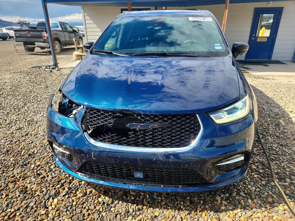 Auction sale of the 2025 Chrysler Pacifica, vin: 2C4RC1BG9SR509561, lot number: 58429736