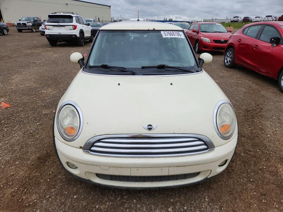 2009 Mini Cooper მანქანა იყიდება აუქციონზე, vin: WMWMF33529TU74906, აუქციონის ნომერი: 57668786