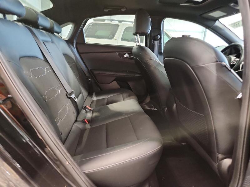 55647586 :رقم المزاد ، 3KPF54AD5NE440525 vin ، 2022 Kia Forte مزاد بيع