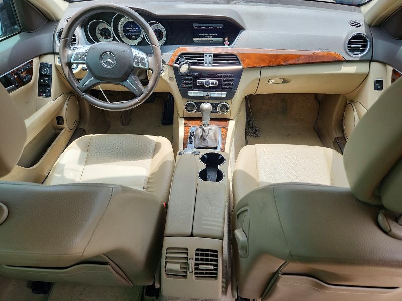 Продаж на аукціоні авто 2013 Mercedes-benz C, vin: WDDGF4HB5DR263683, номер лоту: 58829876