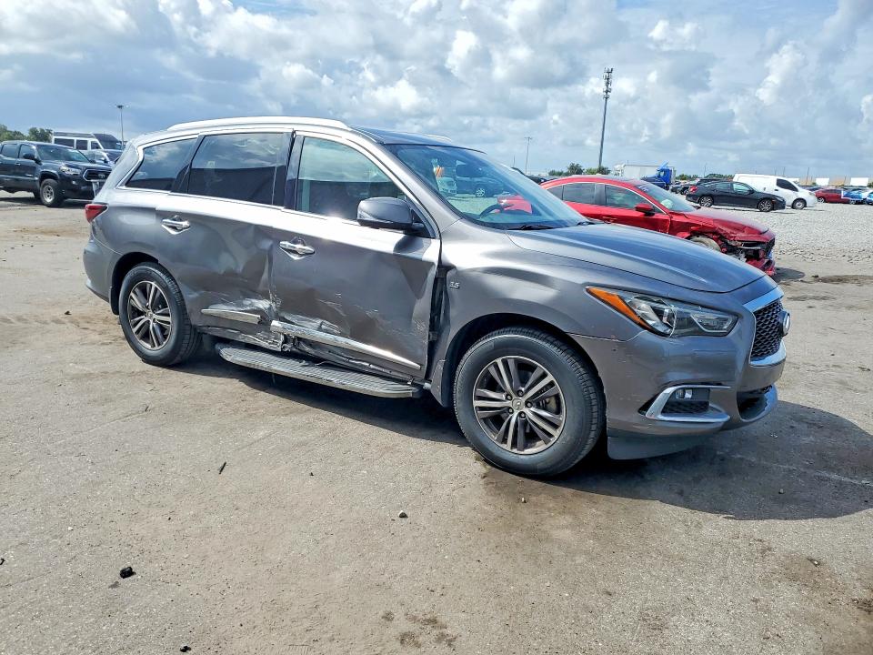 56569486 :رقم المزاد ، 5N1DL0MN2HC546514 vin ، 2017 Infiniti Qx60 مزاد بيع