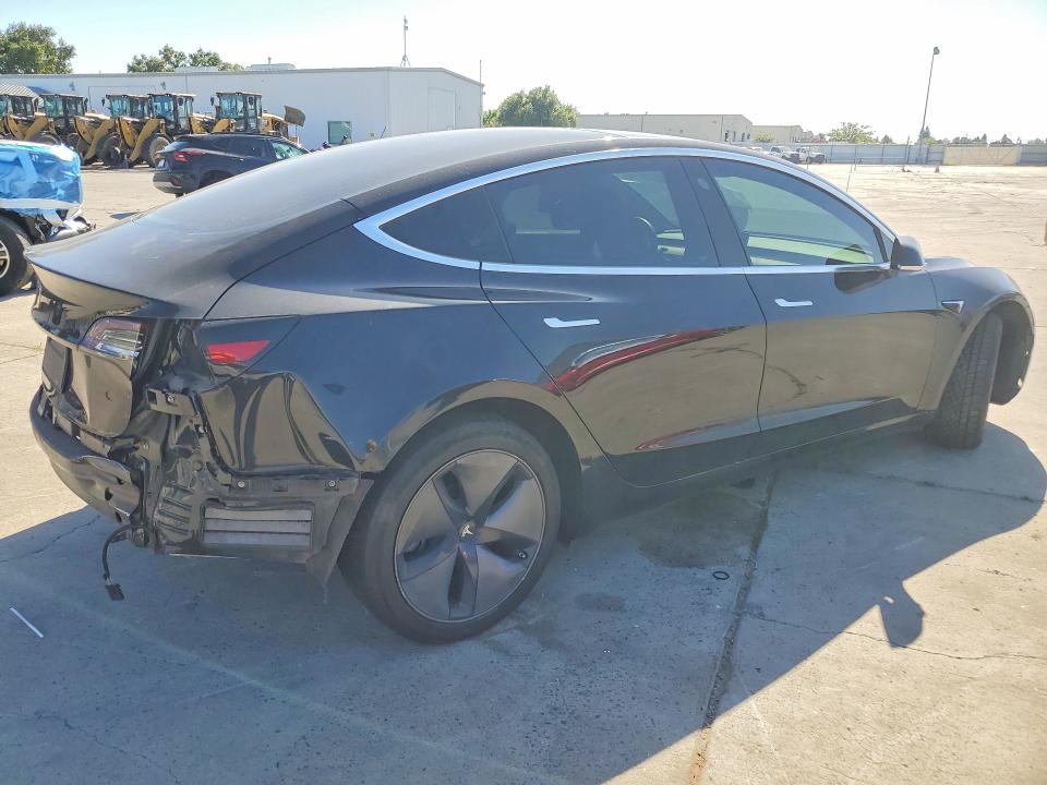 Продаж на аукціоні авто 2018 Tesla Model 3, vin: 5YJ3E1EA8JF172768, номер лоту: 56449686