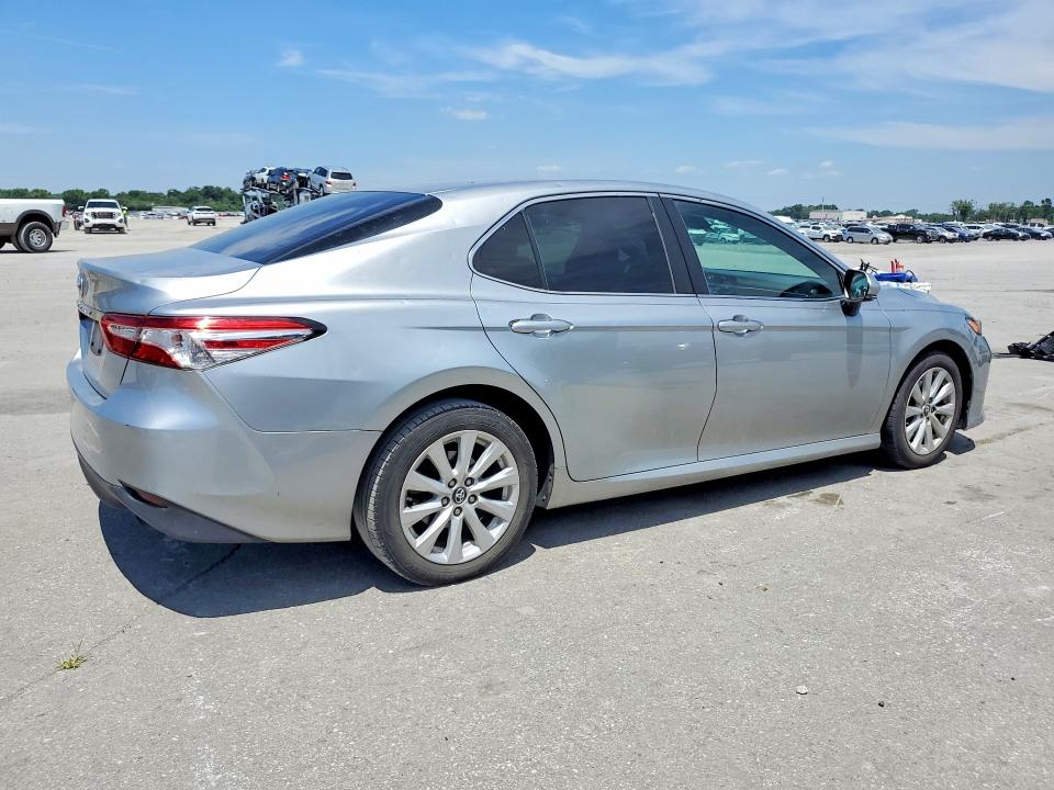 Продажа на аукционе авто 2018 Toyota Camry, vin: 4T1B11HK9JU650923, номер лота: 53329926