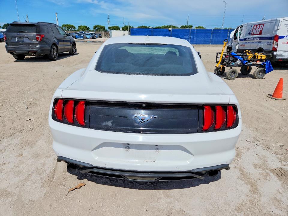 Продажа на аукционе авто 2021 Ford Mustang, vin: 1FA6P8TH7M5154628, номер лота: 57811256