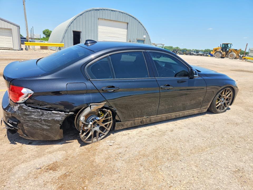 2013 Bmw 335 მანქანა იყიდება აუქციონზე, vin: WBA3B9C57DF586456, აუქციონის ნომერი: 57236196