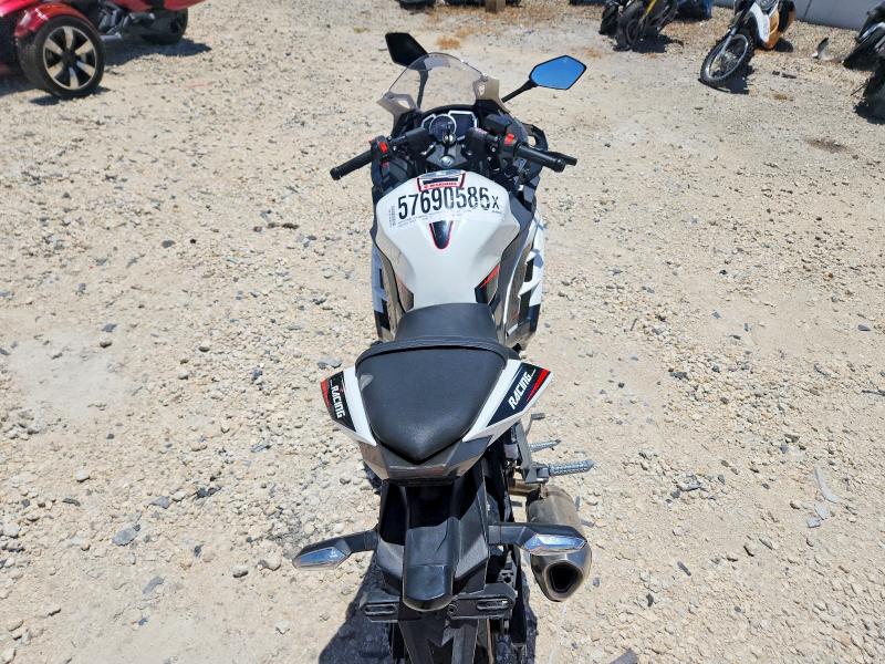 57690586 :رقم المزاد ، H0DPBFG92SX125591 vin ، 2025 Fgyn Motorcycle مزاد بيع
