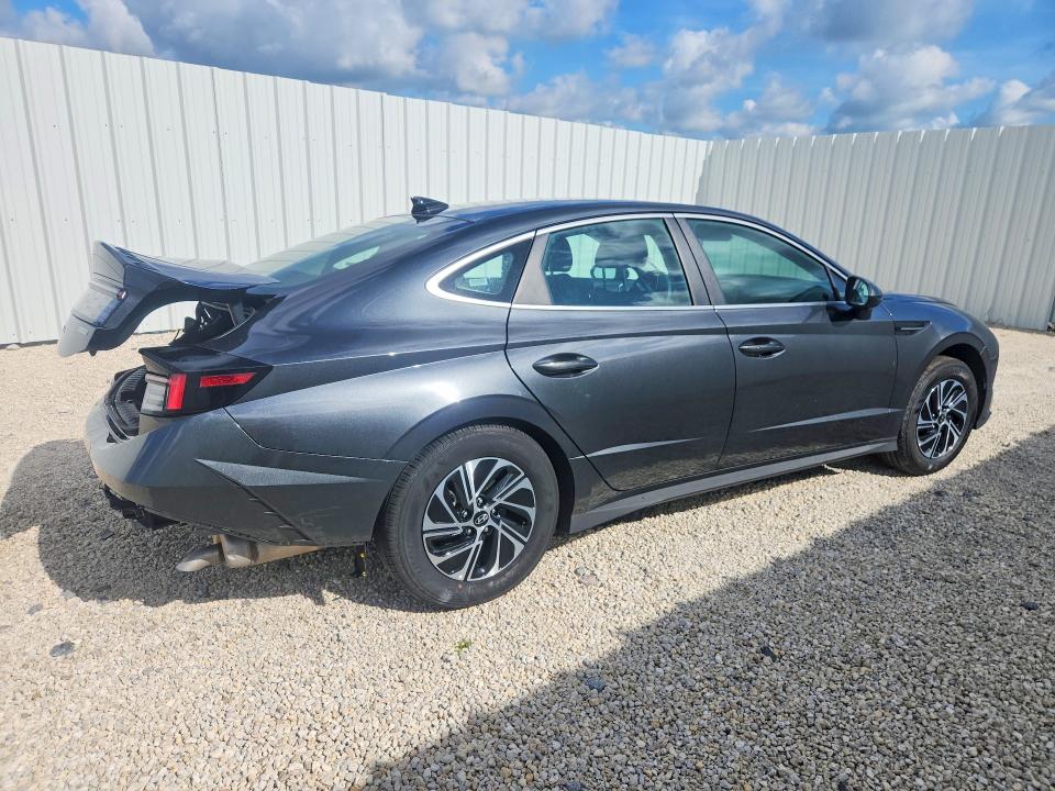 2026 Hyundai Sonata Hybrid მანქანა იყიდება აუქციონზე, vin: KMHL24JJ3TA151348, აუქციონის ნომერი: 57405266