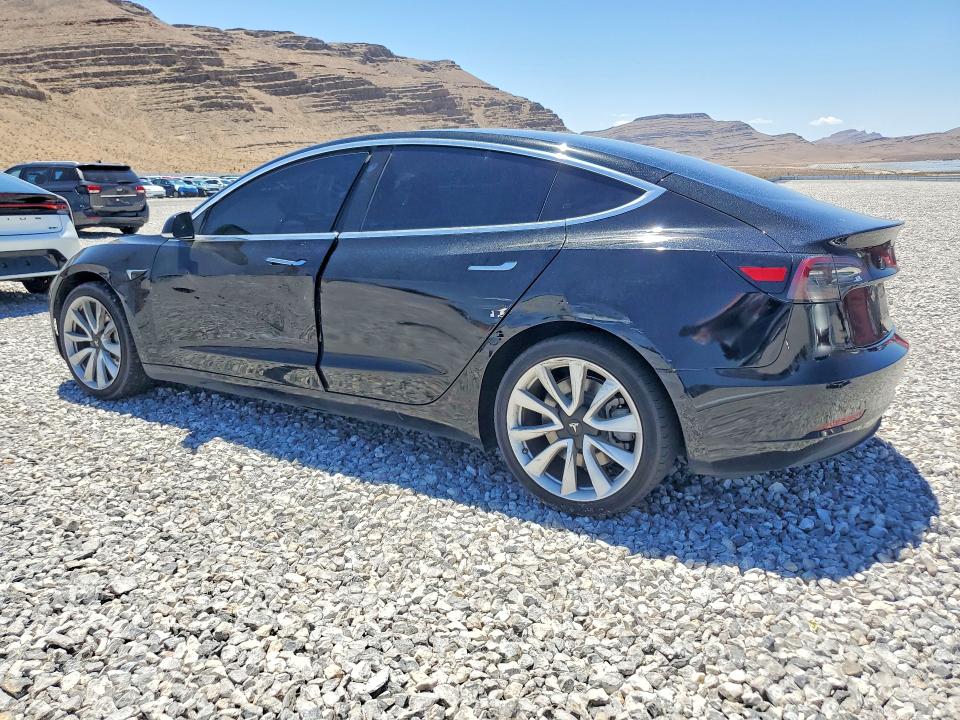 Продажа на аукционе авто 2018 Tesla Model 3, vin: 5YJ3E1EA7JF075951, номер лота: 58607416