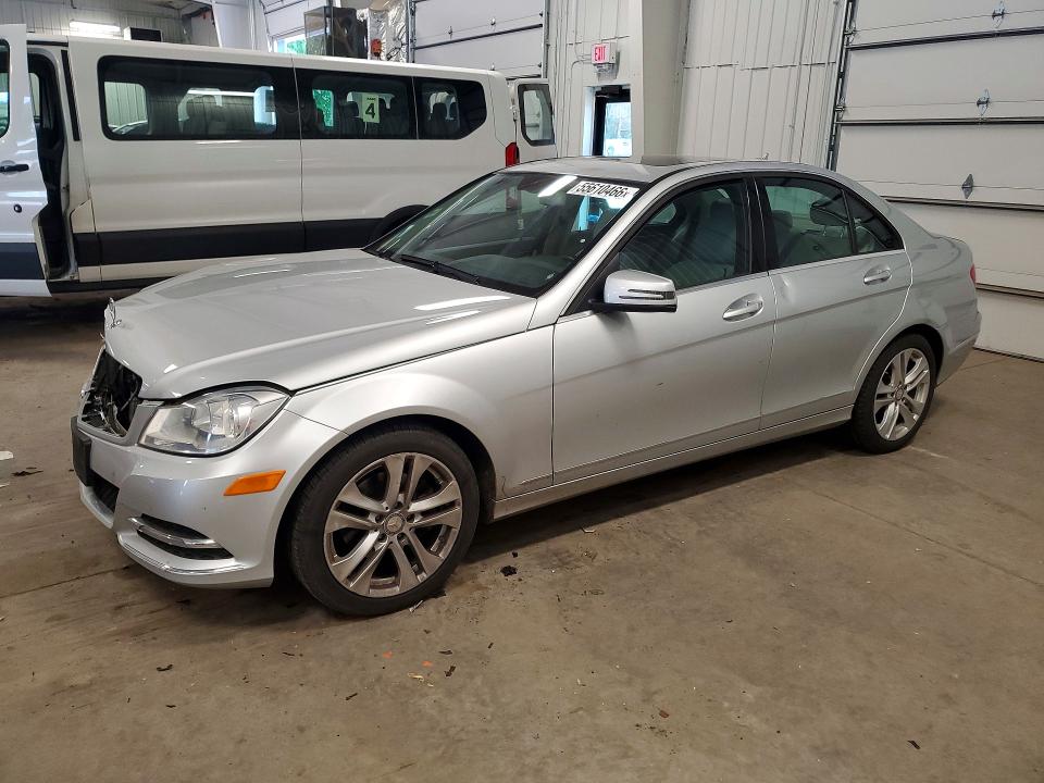 55610466 :رقم المزاد ، WDDGF8BB4CA606030 vin ، 2012 Mercedes-benz C مزاد بيع