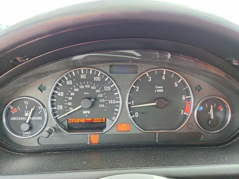 57402666 :رقم المزاد ، 4USCH3344YLF71567 vin ، 2000 Bmw Z3 مزاد بيع