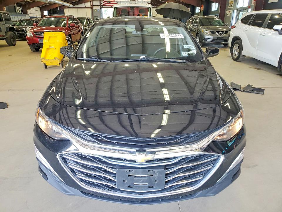 57186956 :رقم المزاد ، 1G1ZD5STXNF136021 vin ، 2022 Chevrolet Malibu مزاد بيع
