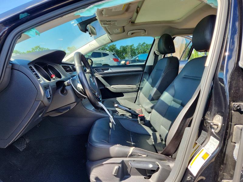 57135926 :رقم المزاد ، 3VW217AU2HM014133 vin ، 2017 Volkswagen Golf مزاد بيع