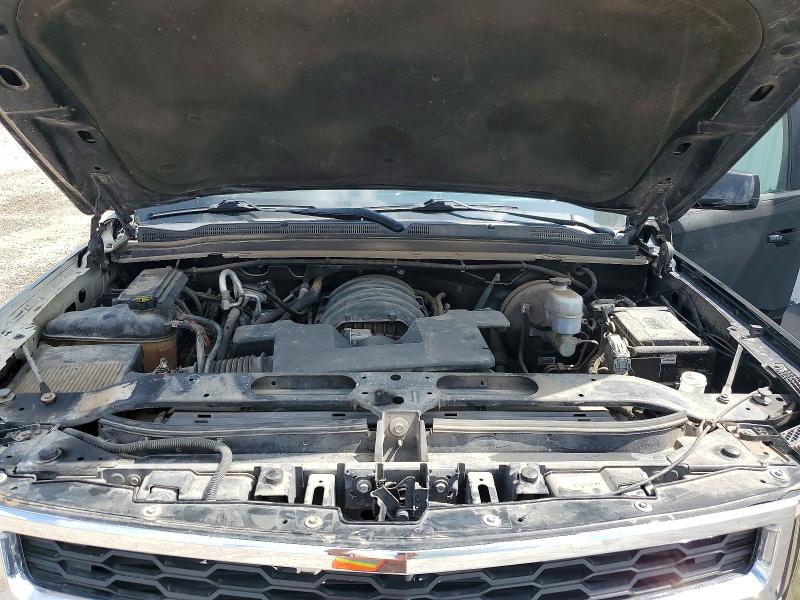 Продаж на аукціоні авто 2018 Chevrolet Suburban, vin: 1GNSCHKC5JR371326, номер лоту: 55956856