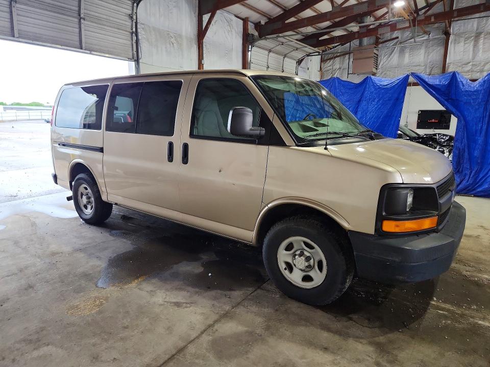 58045586 :رقم المزاد ، 1GCFG15X871185727 vin ، 2007 Chevrolet Express G1500 مزاد بيع