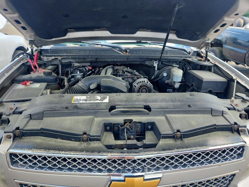 57684986 :رقم المزاد ، 1GNFK16318R225005 vin ، 2008 Chevrolet Suburban مزاد بيع