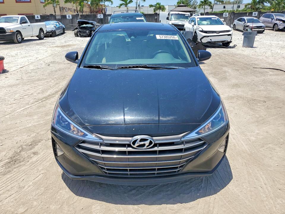 57385266 :رقم المزاد ، 5NPD84LF2KH466598 vin ، 2019 Hyundai Elantra مزاد بيع