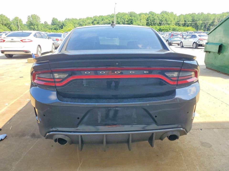 56996566 :رقم المزاد ، 2C3CDXGJ9JH233935 vin ، 2018 Dodge Charger مزاد بيع