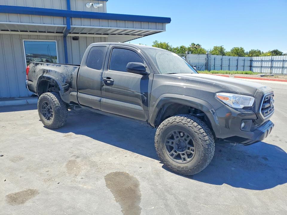 2017 Toyota Tacoma მანქანა იყიდება აუქციონზე, vin: 5TFSZ5AN1HX108751, აუქციონის ნომერი: 57972826