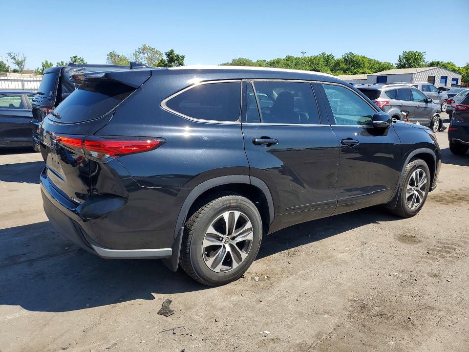 2022 Toyota Highlander მანქანა იყიდება აუქციონზე, vin: 5TDGZRBH8NS204027, აუქციონის ნომერი: 55407746