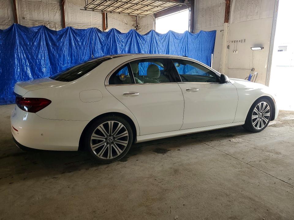 2022 Mercedes-benz E მანქანა იყიდება აუქციონზე, vin: W1KZF8DB7NB089776, აუქციონის ნომერი: 59083796