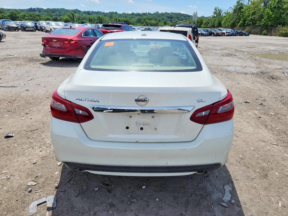 2018 Nissan Altima მანქანა იყიდება აუქციონზე, vin: 1N4AL3AP5JC111433, აუქციონის ნომერი: 57147676