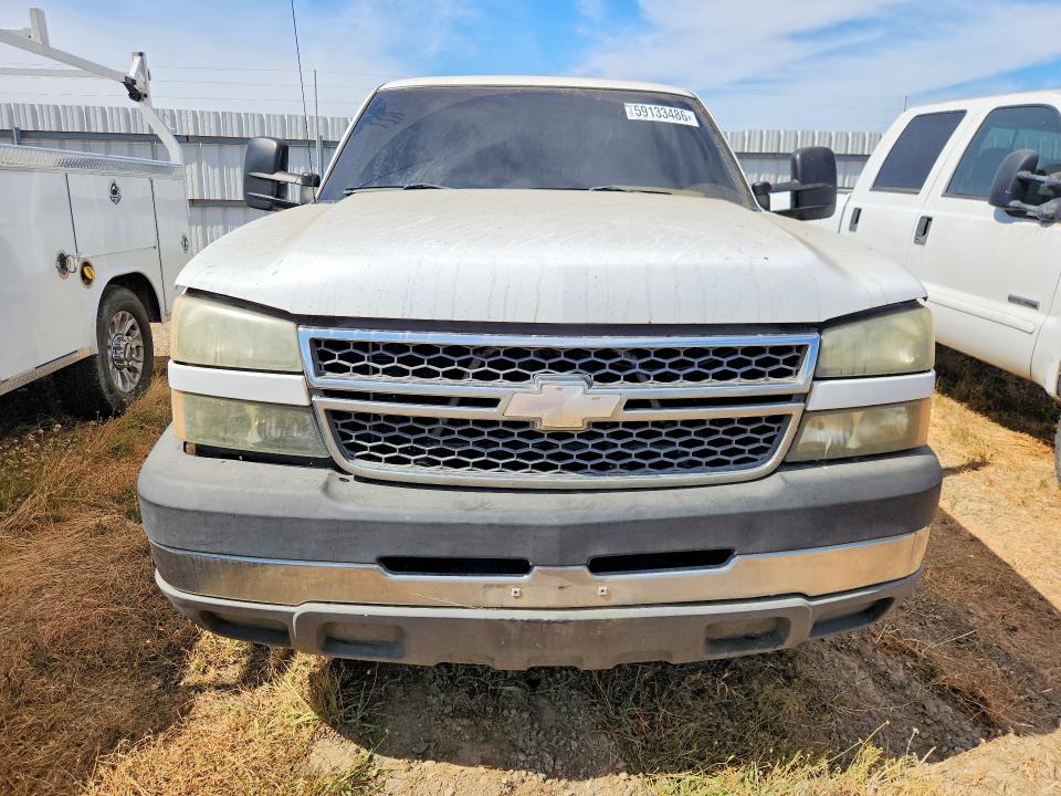 Продажа на аукционе авто 2005 Chevrolet Silverado, vin: 1GBHC24U25E189722, номер лота: 59133486
