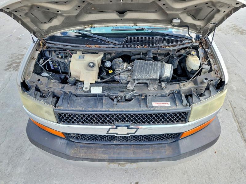 58779396 :رقم المزاد ، 1GBFG15T941155827 vin ، 2004 Chevrolet Express مزاد بيع