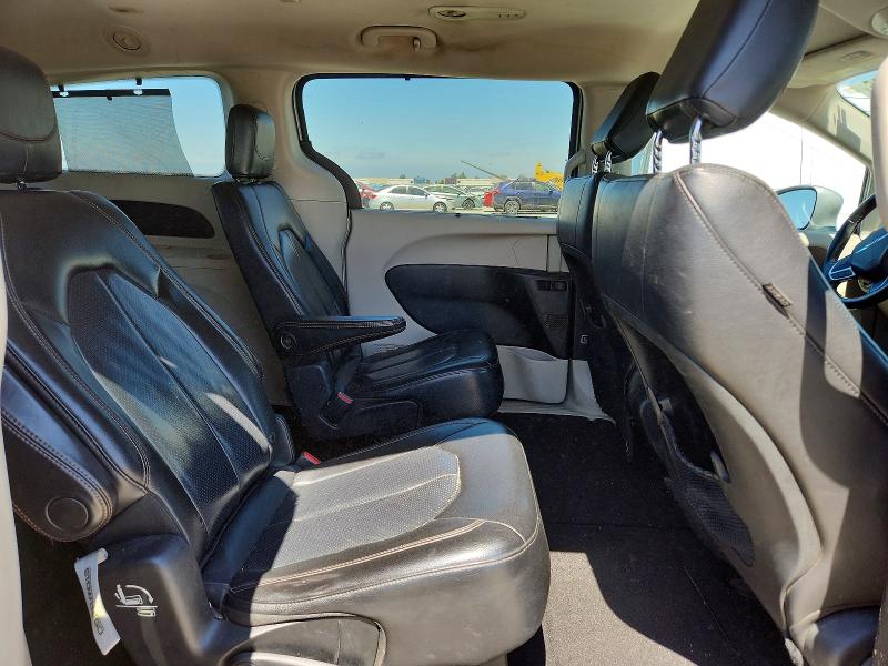 Auction sale of the 2018 Chrysler Pacifica, vin: 2C4RC1BG2JR290358, lot number: 59098936