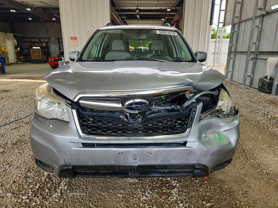 58051016 :رقم المزاد ، JF2SJADC9FH499084 vin ، 2015 Subaru Forester مزاد بيع