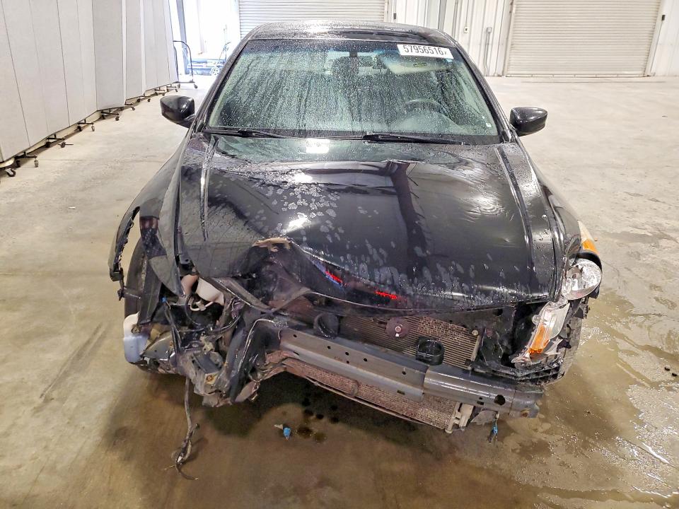 2010 Honda Accord მანქანა იყიდება აუქციონზე, vin: 1HGCP2F70AA021775, აუქციონის ნომერი: 57956516