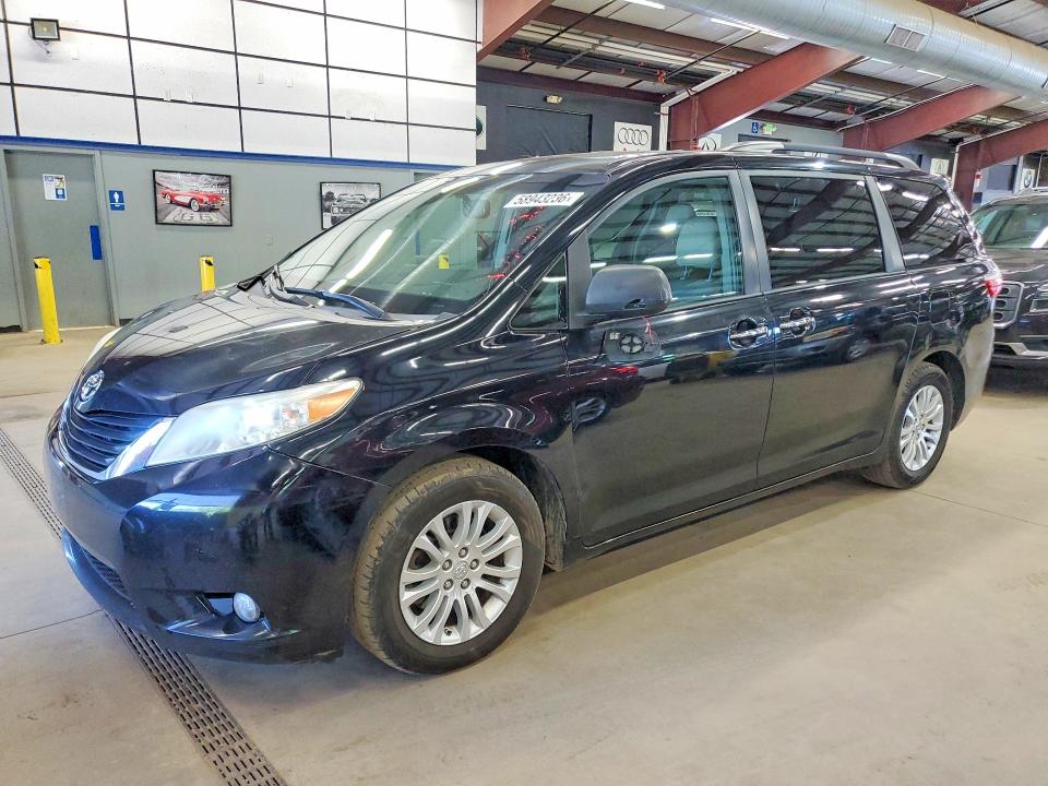 Aukcja sprzedaży 2017 Toyota Sienna, vin: 5TDYZ3DC1HS823723, numer aukcji: 58943236