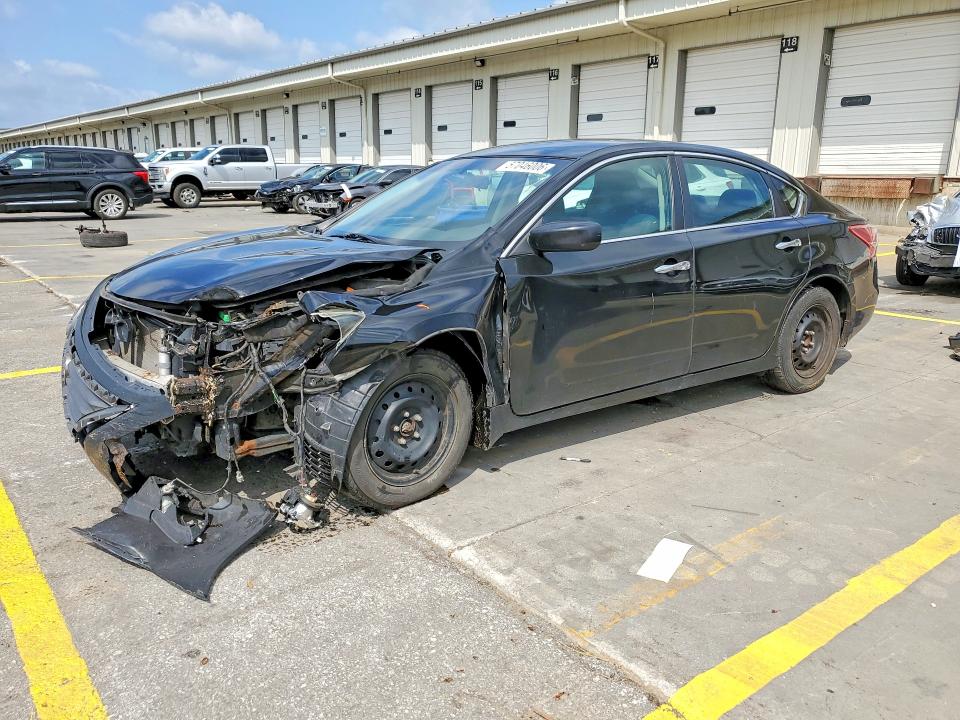 57046006 :رقم المزاد ، 1N4AL3AP3FC413861 vin ، 2015 Nissan Altima مزاد بيع