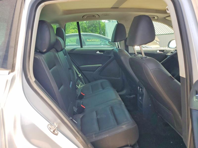 56098406 :رقم المزاد ، WVGAV7AXXGW562050 vin ، 2016 Volkswagen Tiguan مزاد بيع