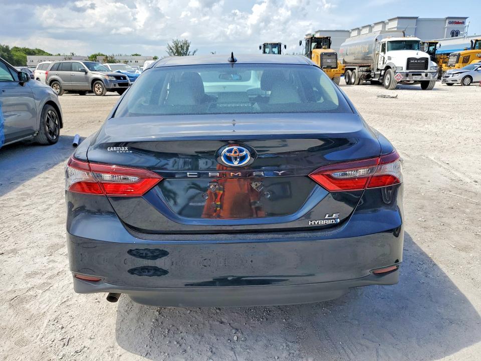 2021 Toyota Camry მანქანა იყიდება აუქციონზე, vin: 4T1C31AK8MU021652, აუქციონის ნომერი: 57262356