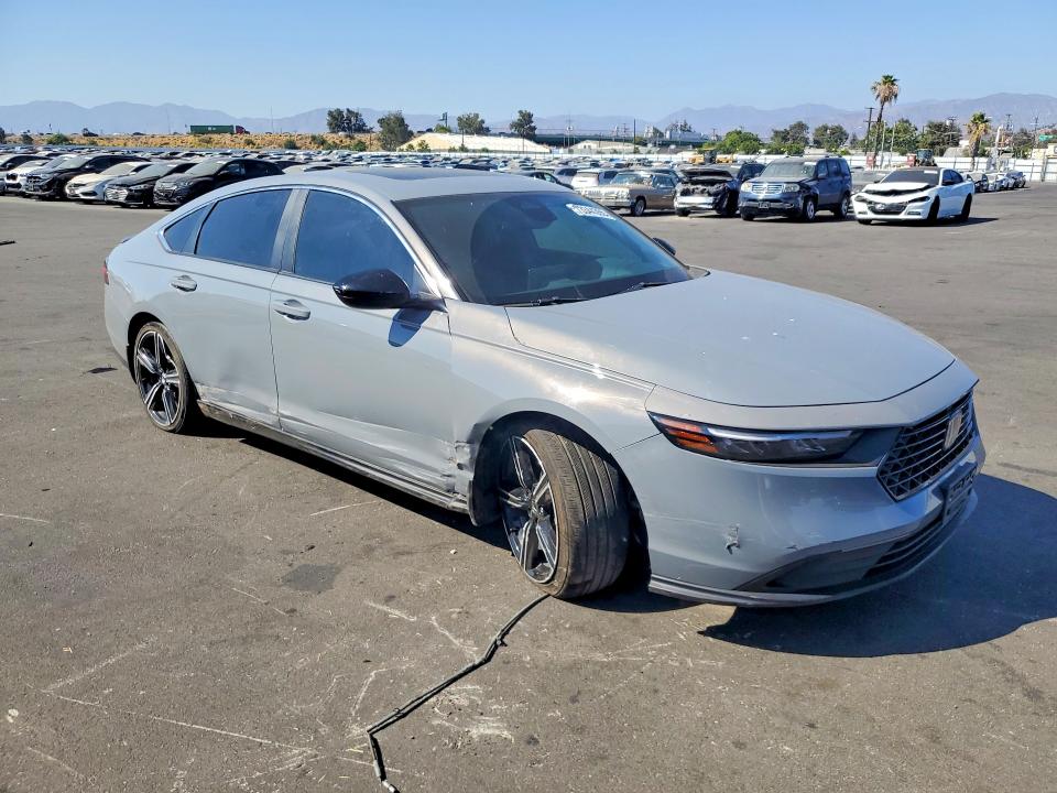 Продажа на аукционе авто 2024 Honda Accord, vin: 1HGCY2F57RA098070, номер лота: 73344355