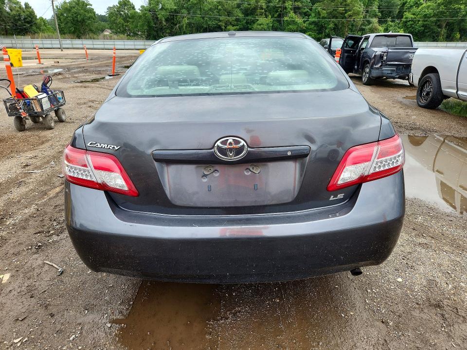 57311956 :رقم المزاد ، 4T4BF3EK5AR013230 vin ، 2010 Toyota Camry مزاد بيع