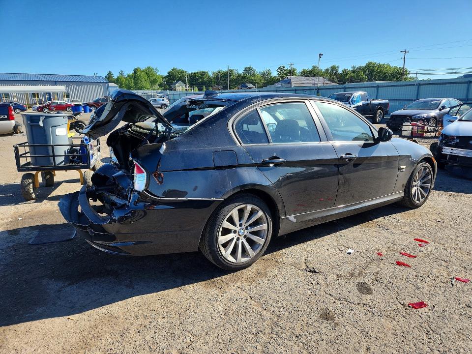 55581886 :رقم المزاد ، WBAPK5G56BNN80896 vin ، 2011 Bmw 328 مزاد بيع