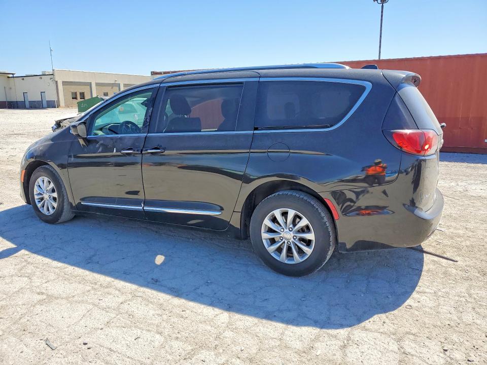 Продажа на аукционе авто 2018 Chrysler Pacifica, vin: 2C4RC1BG0JR185883, номер лота: 55147516