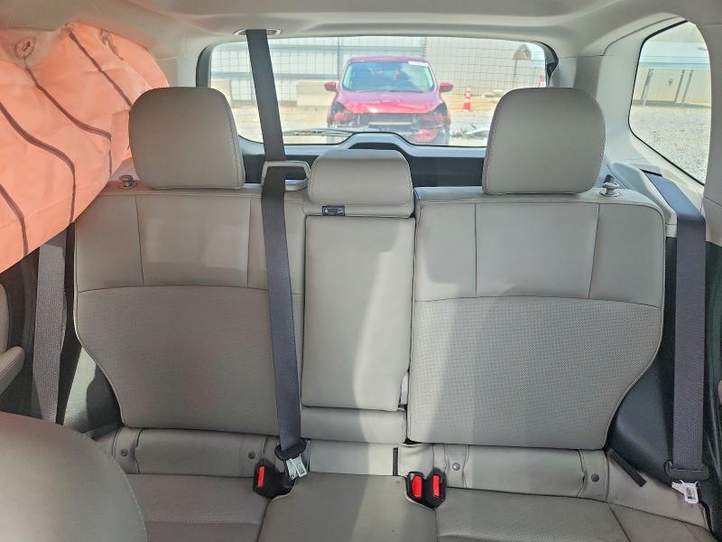 58205086 :رقم المزاد ، JF2SJAJC1JH585454 vin ، 2018 Subaru Forester مزاد بيع