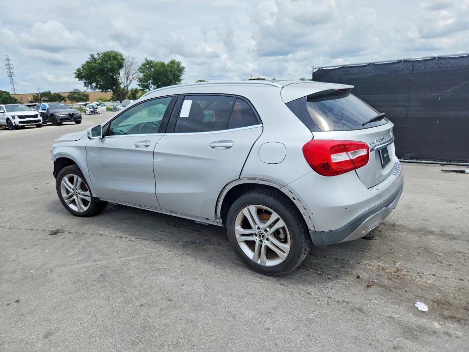 56624666 :رقم المزاد ، WDCTG4EB2JJ474323 vin ، 2018 Mercedes-benz Gla مزاد بيع