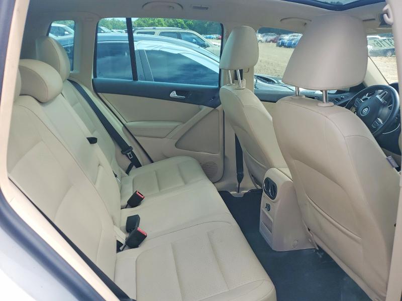 2014 Volkswagen Tiguan მანქანა იყიდება აუქციონზე, vin: WVGAV3AX1EW540878, აუქციონის ნომერი: 57573716